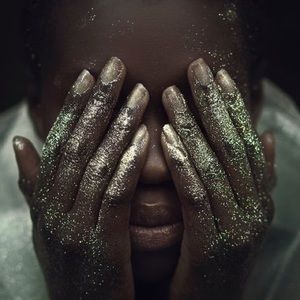 ••• a l l  t h i s  g l i t t e r •••